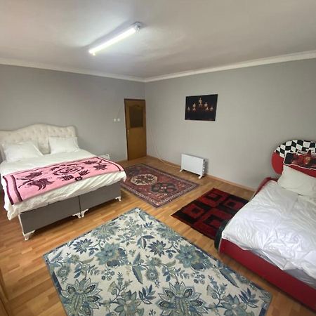 Triplex House Near The Airport Apartment Arnavutkoy Екстериор снимка